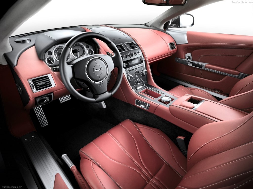 Aston Martin DB9 5.9 V12